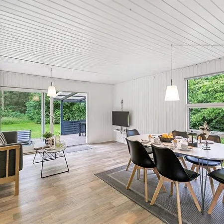 Tancred - 30km From The Sea By Interhome