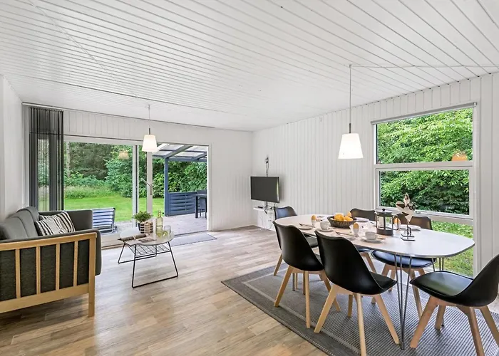 Tancred - 30km From The Sea By Interhome